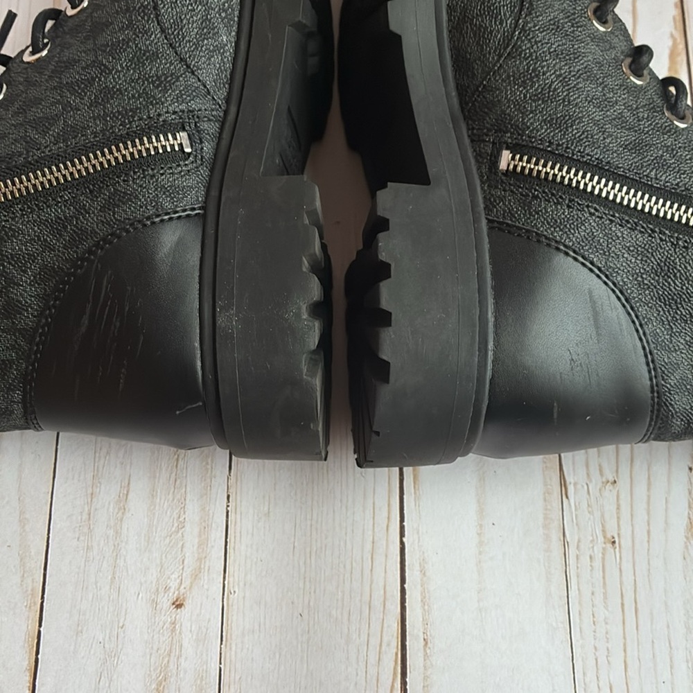 Michael Kors Alistair Logo Accent Womens Ankle Boots Black/Silver/Grey SZ 8.5M - Picture 5 of 5